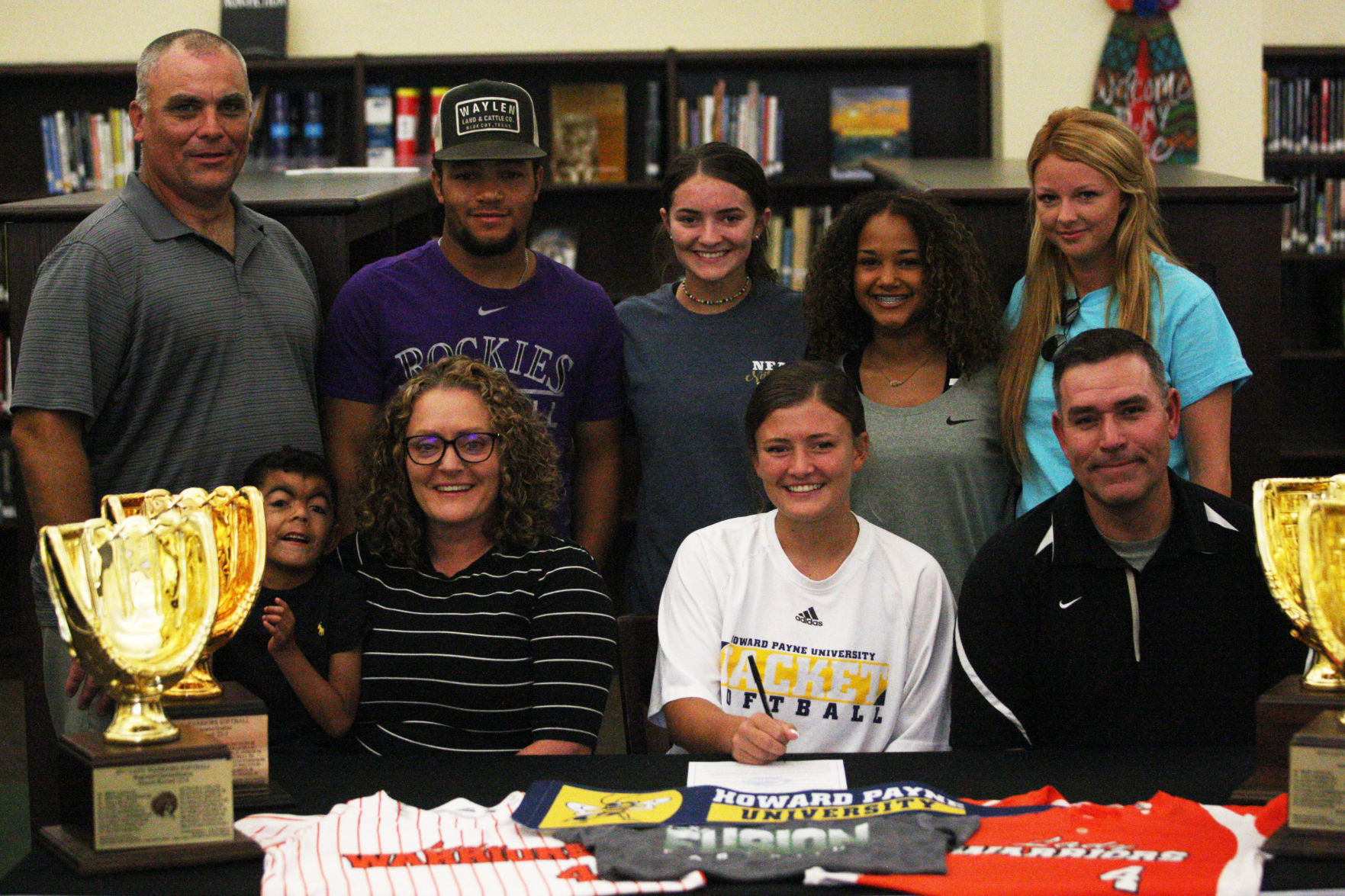 Bree Cason signs with Howard Payne | RRV softball